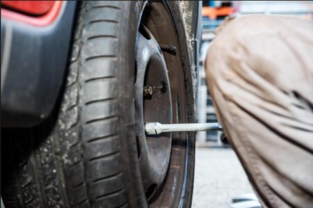 Professional tyre fitting