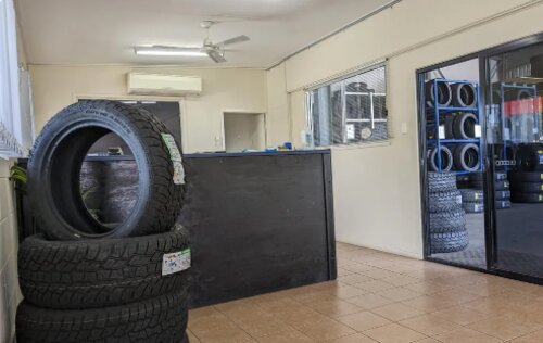 Petersens Tyres workshop